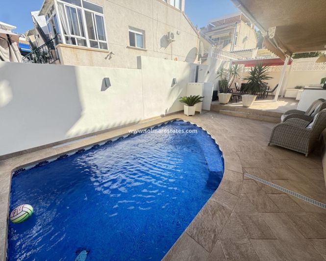 Image No.34-4 Bed Villa for sale