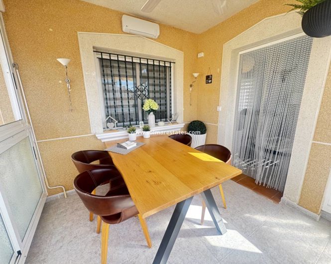 Image No.9-Villa de 4 chambres à vendre à Villamartin