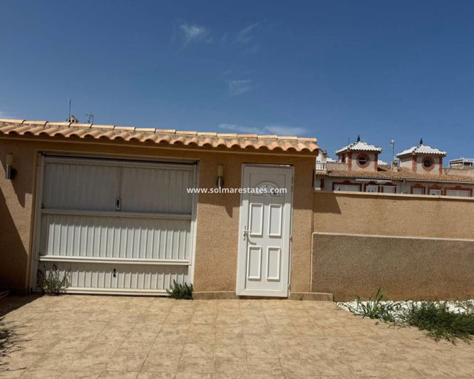 Image No.15-Villa de 2 chambres à vendre à Playa Flamenca