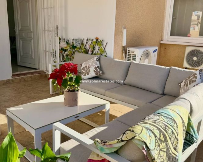 Image No.2-Villa de 2 chambres à vendre à Playa Flamenca