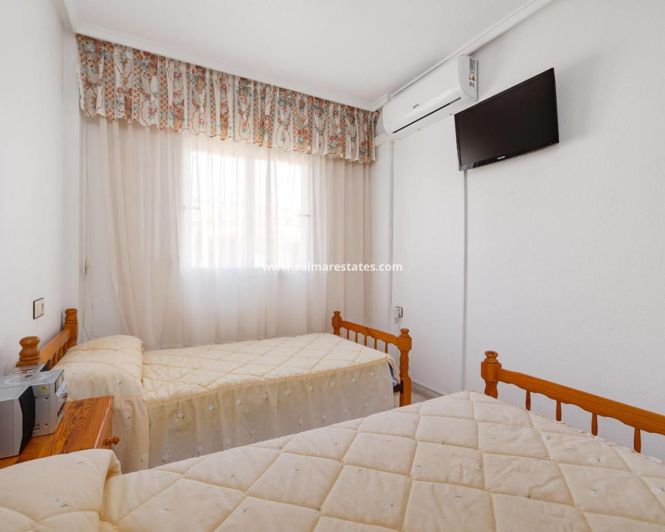 Image No.19-Appartement de 2 chambres à vendre à Torrevieja