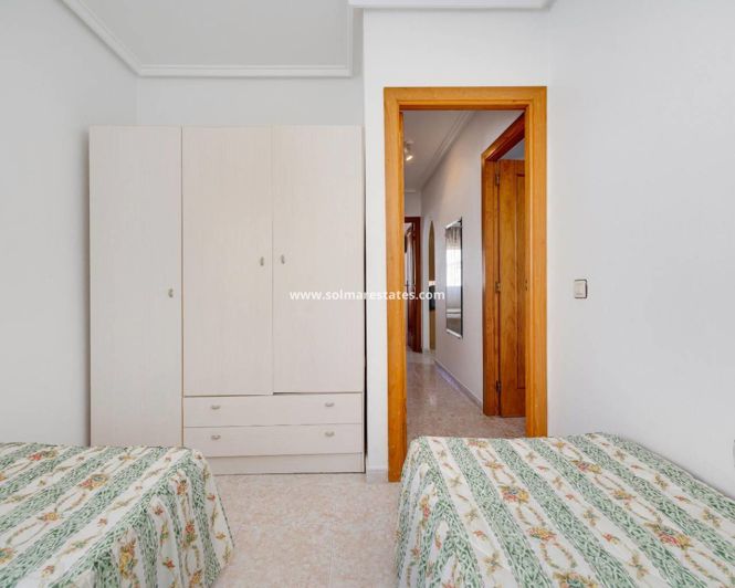 Image No.23-Appartement de 2 chambres à vendre à Torrevieja