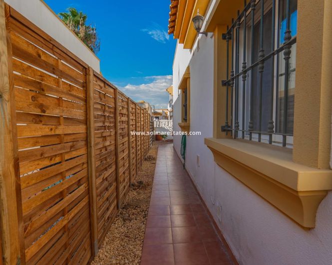 Image No.25-Villa de 2 chambres à vendre à Guardamar del Segura