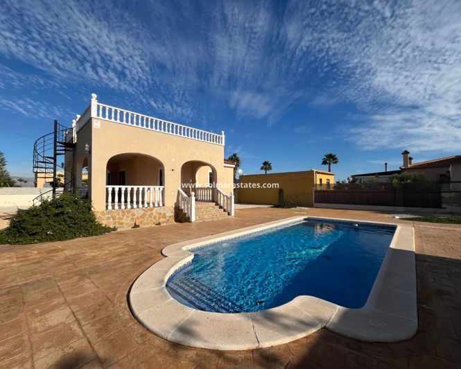 Image No.12-3 Bed Villa for sale