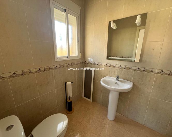 Image No.24-3 Bed Villa for sale