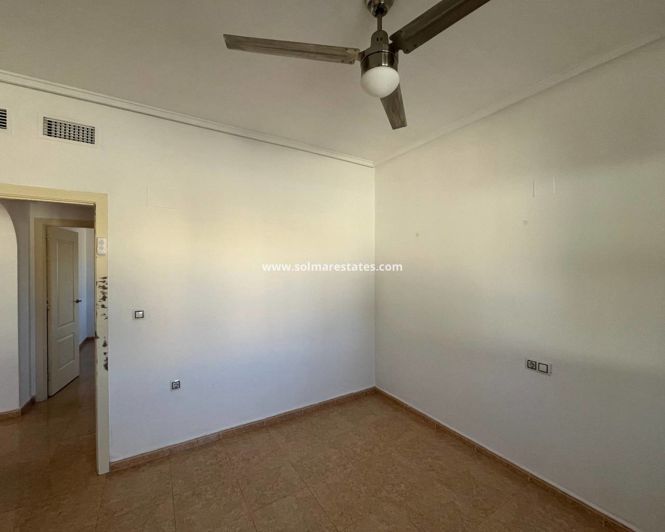 Image No.25-3 Bed Villa for sale