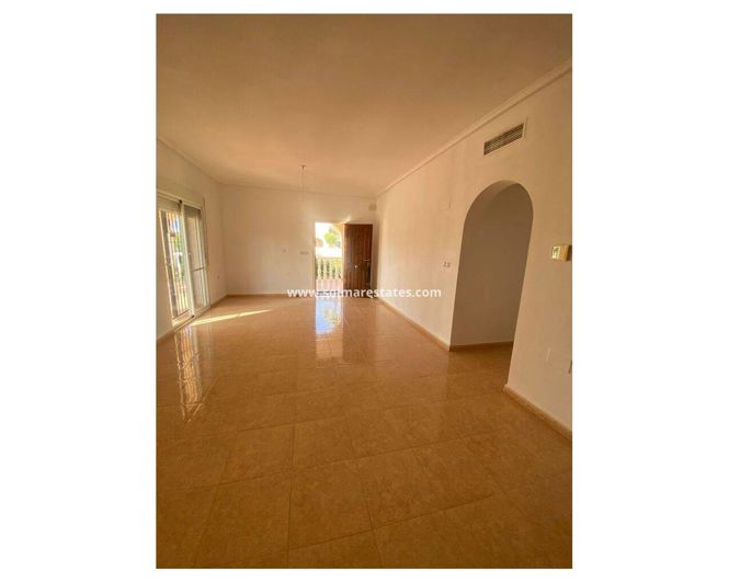 Image No.3-3 Bed Villa for sale