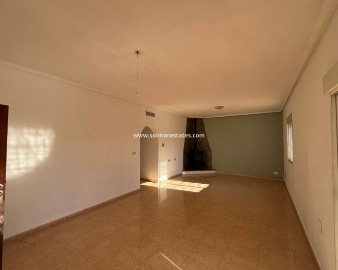 Image No.2-3 Bed Villa for sale