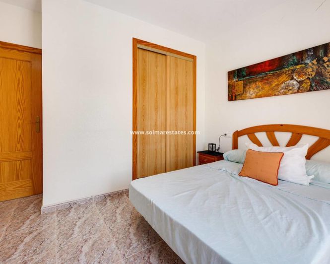 Image No.27-3 Bed House for sale