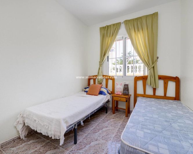 Image No.5-3 Bed House for sale