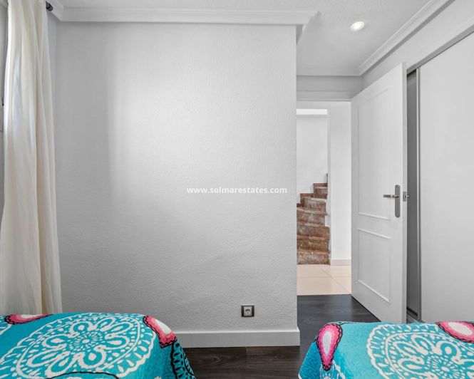 Image No.23-Appartement de 3 chambres à vendre à Punta Prima