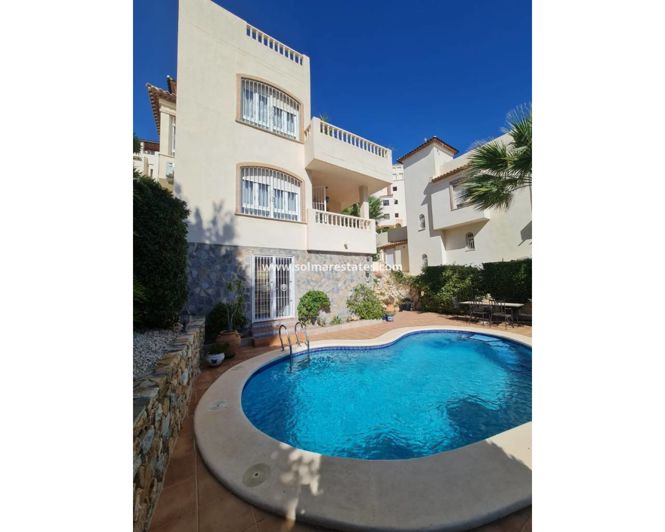 Image No.1-Villa de 3 chambres à vendre à Villamartin