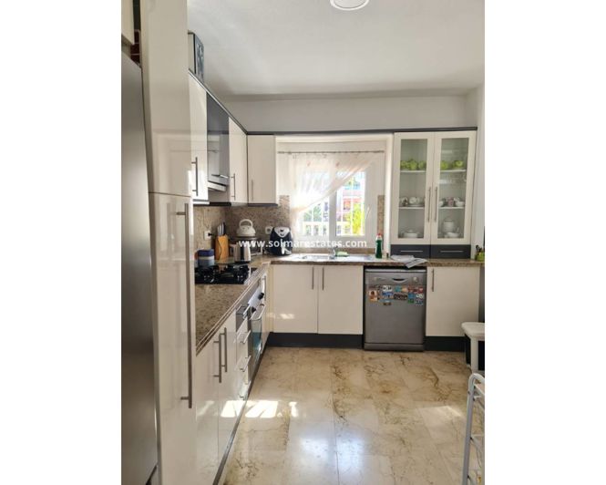 Image No.3-3 Bed Villa for sale