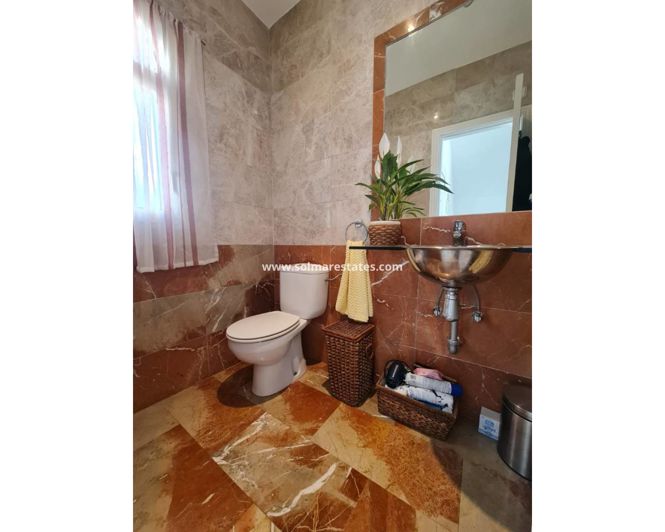 Image No.8-3 Bed Villa for sale