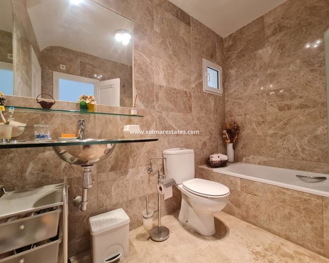 Image No.9-3 Bed Villa for sale