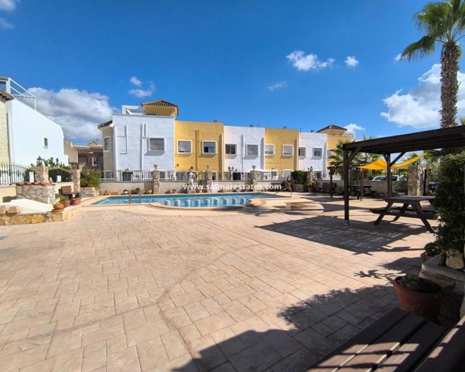 Image No.4-3 Bed House for sale