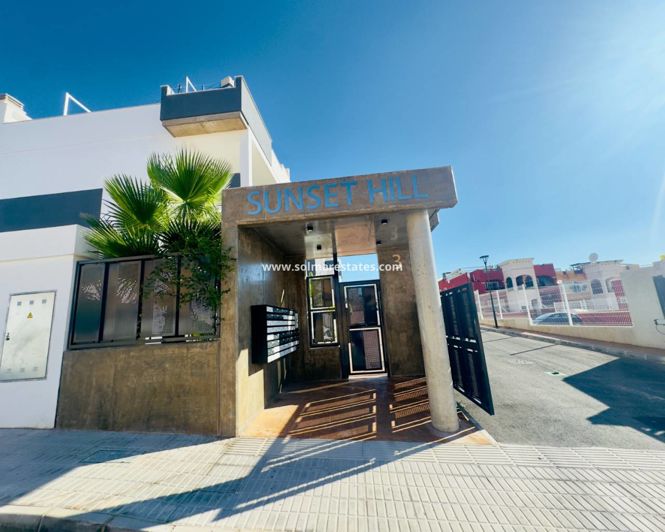 Image No.49-2 Bed Apartment for sale