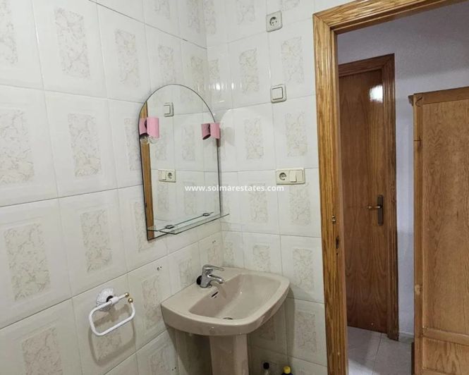 Image No.16-3 Bed Bungalow for sale