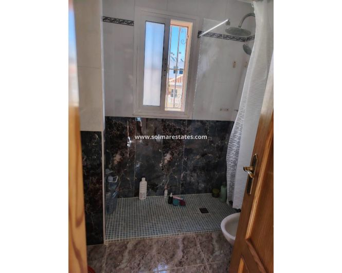 Image No.10-2 Bed House for sale