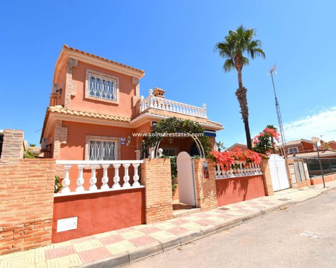 Image No.1-3 Bed Villa for sale