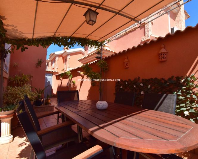 Image No.18-3 Bed Villa for sale