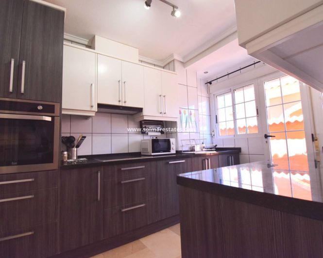 Image No.3-3 Bed Villa for sale