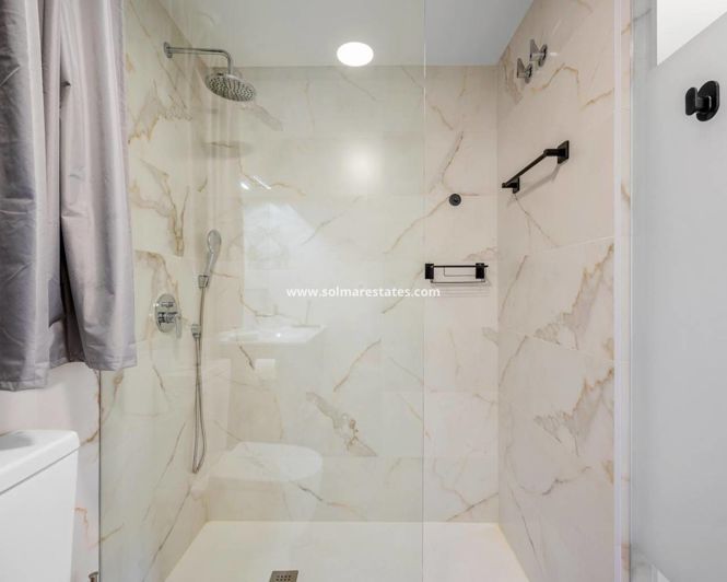 Image No.21-Appartement de 2 chambres à vendre à Villamartin