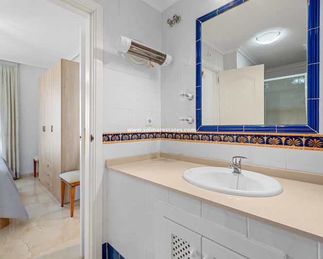 Image No.19-2 Bed Apartment for sale