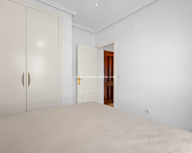 Image No.23-2 Bed Apartment for sale