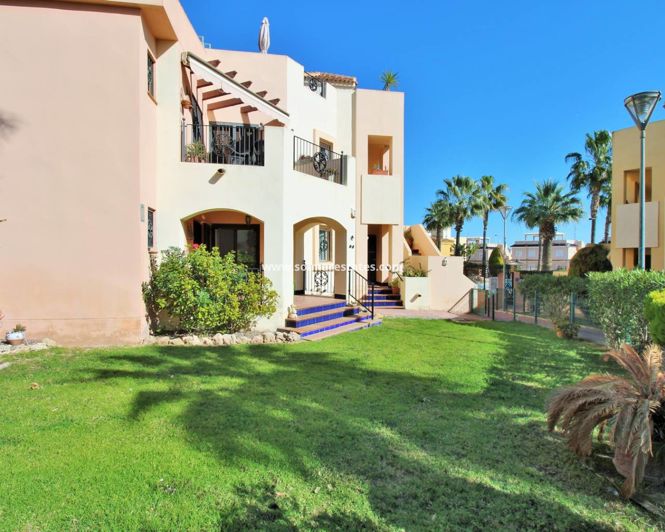 Image No.3-Appartement de 2 chambres à vendre à Punta Prima