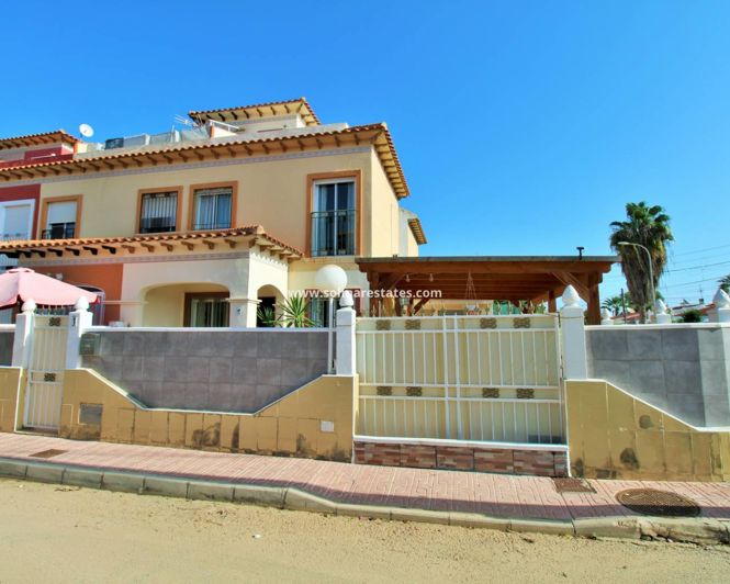 Image No.1-2 Bed House for sale