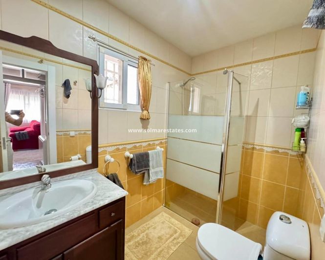 Image No.29-3 Bed Villa for sale