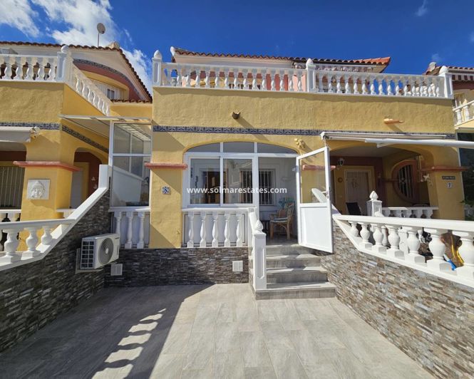 Image No.1-Maison de ville de 2 chambres à vendre à La Zenia