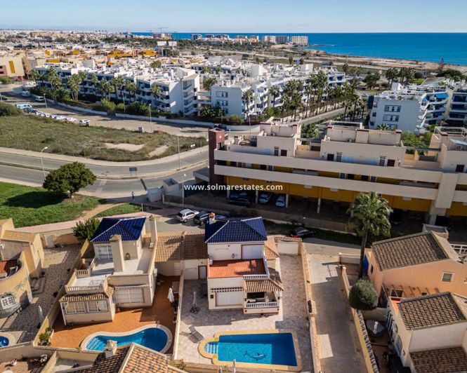 Image No.42-3 Bed Villa for sale