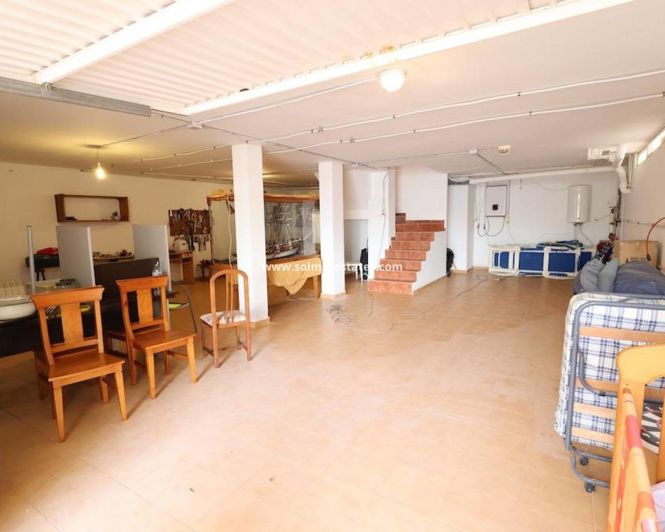 Image No.28-4 Bed Villa for sale