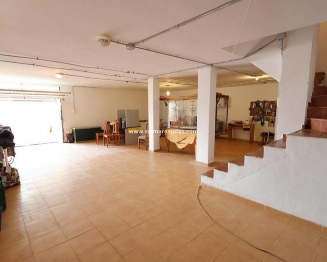 Image No.29-4 Bed Villa for sale