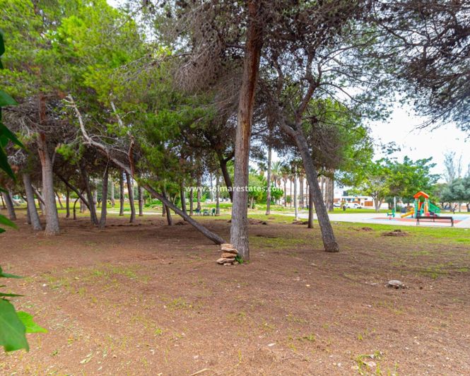 Image No.17-2 Bed Bungalow for sale