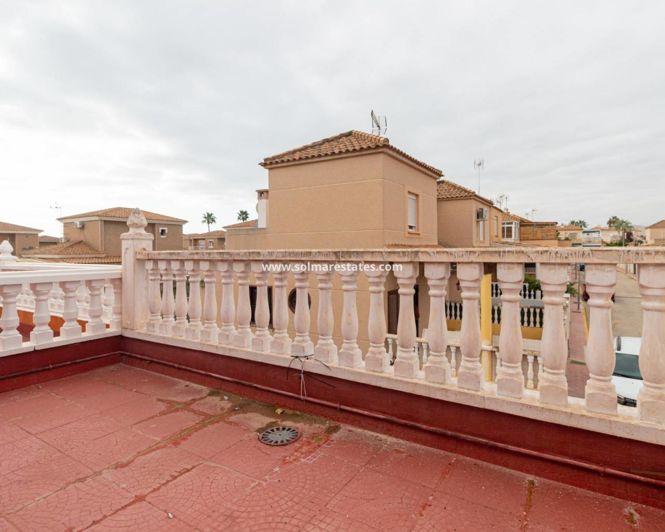 Image No.22-2 Bed Bungalow for sale