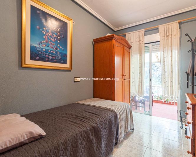 Image No.24-2 Bed Bungalow for sale