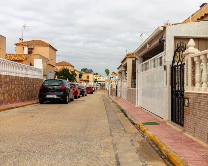 Image No.31-2 Bed Bungalow for sale