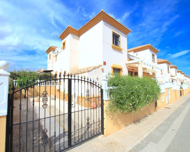 Image No.1-Maison de ville de 3 chambres à vendre à Villamartin