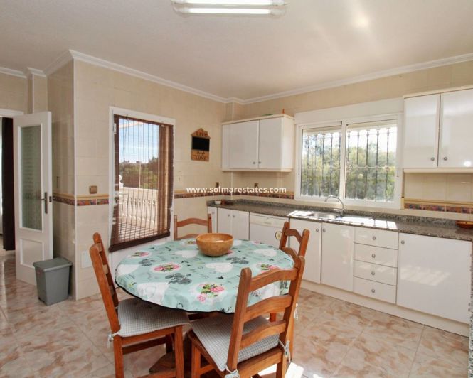 Image No.12-Villa de 4 chambres à vendre à Playa Flamenca