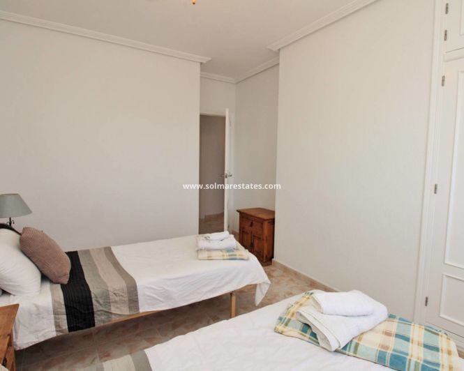 Image No.27-Villa de 4 chambres à vendre à Playa Flamenca