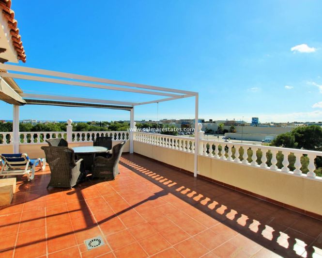 Image No.28-Villa de 4 chambres à vendre à Playa Flamenca