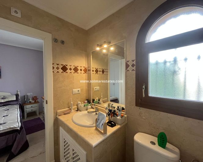 Image No.31-2 Bed Apartment for sale