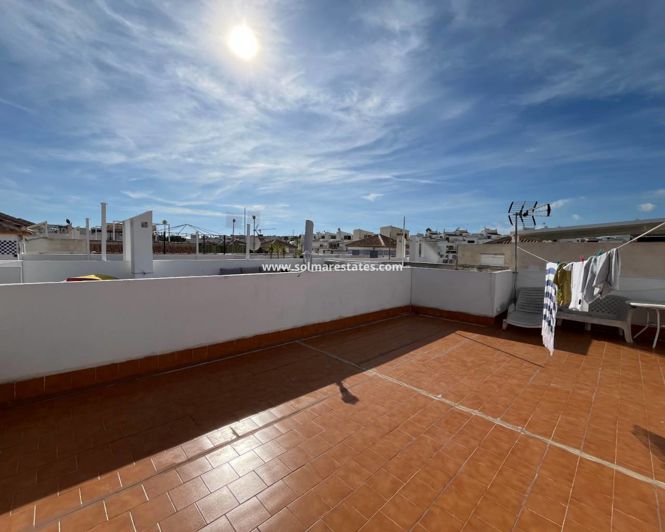 Image No.25-2 Bed Apartment for sale