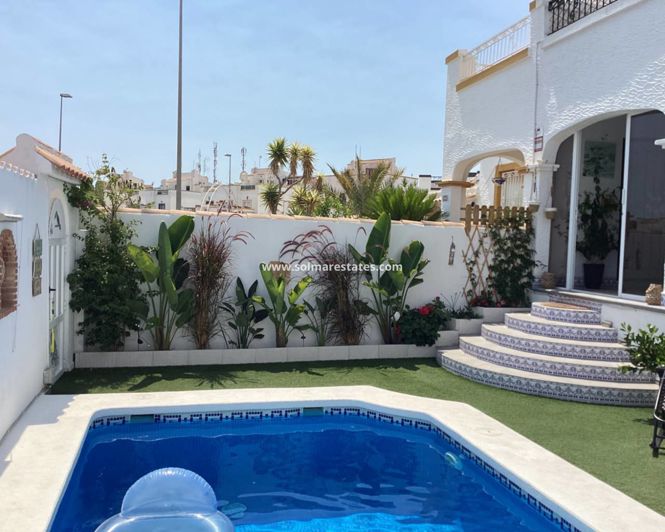 Image No.4-Quad de 3 chambres à vendre à Los Altos