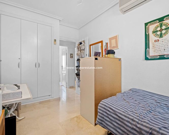 Image No.20-3 Bed Townhouse for sale