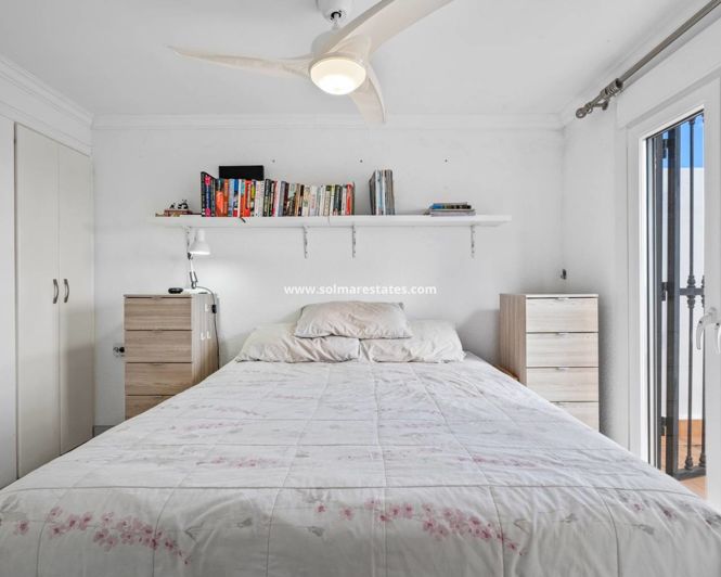 Image No.25-3 Bed Townhouse for sale