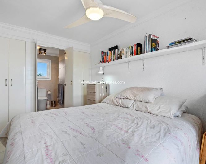 Image No.26-3 Bed Townhouse for sale